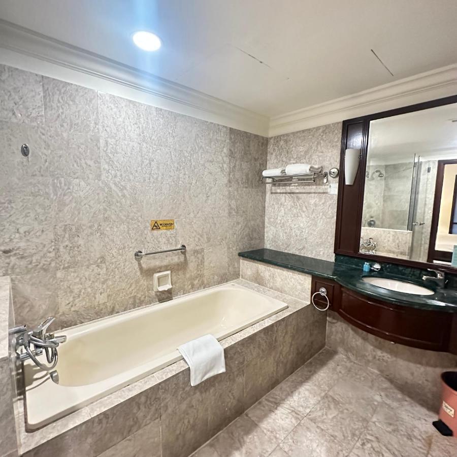 Peak Suites At Times Square Kuala Lumpur Luaran gambar